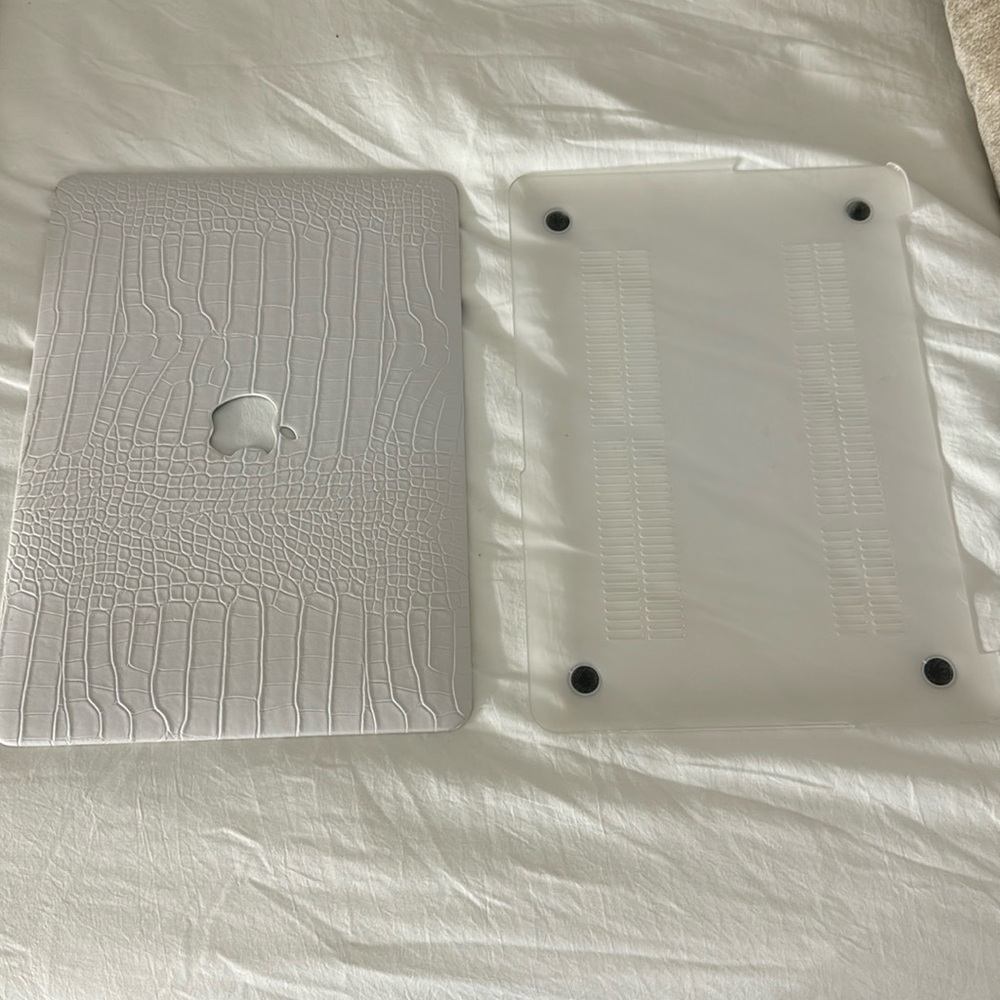 Macbook Case